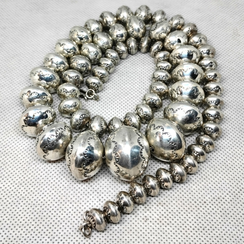 Elegant Graduated Stamped Handmade Navajo Silver Bench Bead Necklace - Picture 2 of 9
